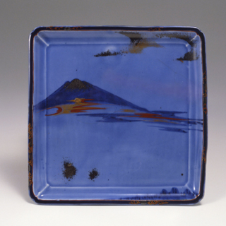 薄瑠璃釉色絵富士山文角皿